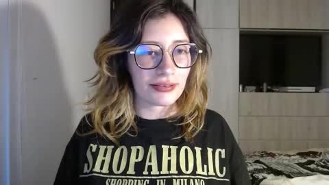 Mariana online show from 17, 12, 2024