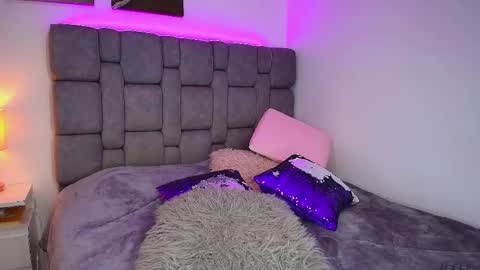 Mariana Gomez online show from 4, 2, 2026