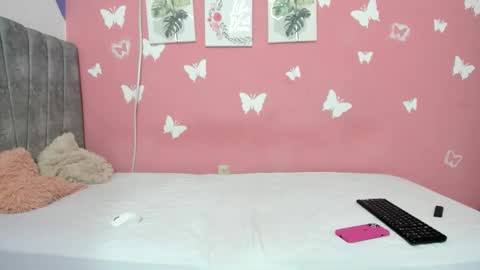 Snapshot of mariana_lan chatting on 6, 2, 2026 mariana_lan online show from 6, 2, 2026