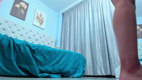 Mariana online show from 12, 2, 2025