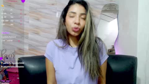 Snapshot of mariana_turner chatting on 24, 1, 2025 Mariana turner online show from 24, 1, 2025