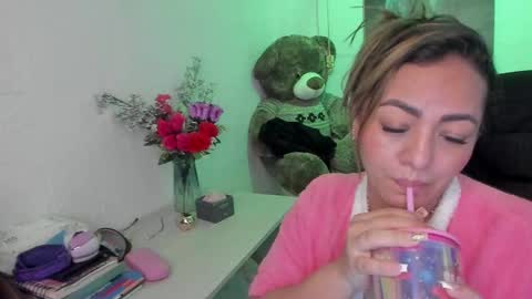 Mariana Lopez online show from 28, 2, 2025