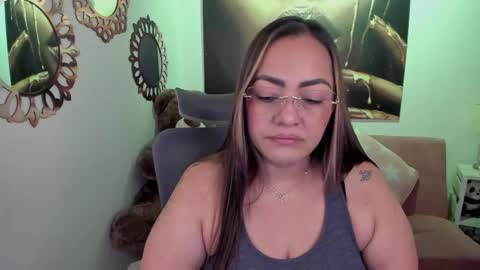 Snapshot of marianalopez81 chatting on 22, 4, 2026 Mariana Lopez online show from 22, 4, 2026