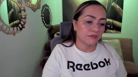 Snapshot of marianalopez81 chatting on 9, 5, 2026 Mariana Lopez online show from 9, 5, 2026