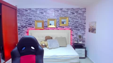 Snapshot of marianaxxx__ chatting on 4, 2, 2025 Mariana online show from 4, 2, 2025