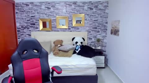 Snapshot of marianaxxx__ chatting on 12, 2, 2025 Mariana online show from 12, 2, 2025