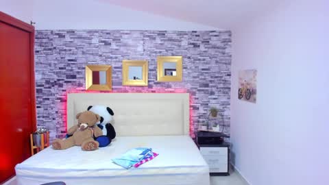 Snapshot of marianaxxx__ chatting on 19, 2, 2025 Mariana online show from 19, 2, 2025