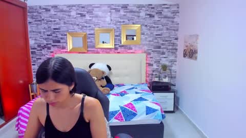 Snapshot of marianaxxx__ chatting on 20, 2, 2025 Mariana online show from 20, 2, 2025