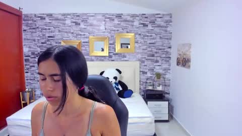Snapshot of marianaxxx__ chatting on 3, 3, 2025 Mariana online show from 3, 3, 2025