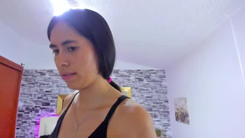 Snapshot of marianaxxx__ chatting on 6, 3, 2025 Mariana online show from 6, 3, 2025