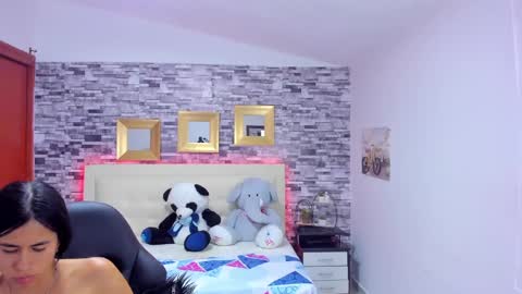 Snapshot of marianaxxx__ chatting on 6, 3, 2025 Mariana online show from 6, 3, 2025
