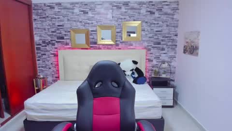 Snapshot of marianaxxx__ chatting on 12, 3, 2025 Mariana online show from 12, 3, 2025