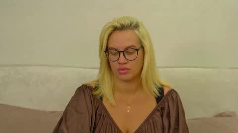 Snapshot of marianeumann chatting on 14, 5, 2026 Maria online show from 14, 5, 2026