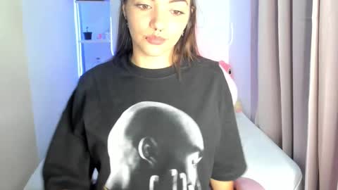 Mariangel online show from 1, 11, 2025