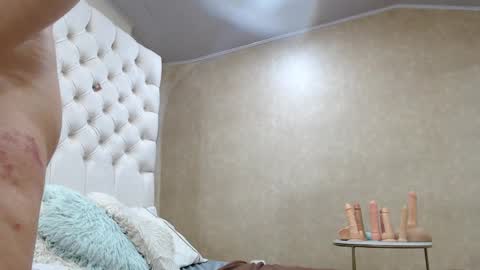 la crespa x online show from 5, 3, 2026