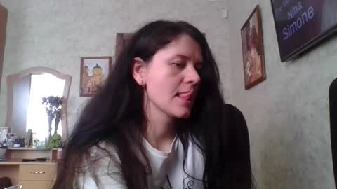 Snapshot of mariannasi chatting on 1, 2, 2026 Nina Kiss online show from 1, 2, 2026