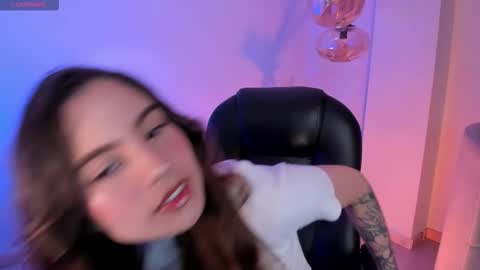 Marianne  online show from 28, 9, 2025