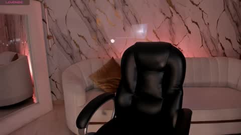 Marianne  online show from 2, 3, 2026