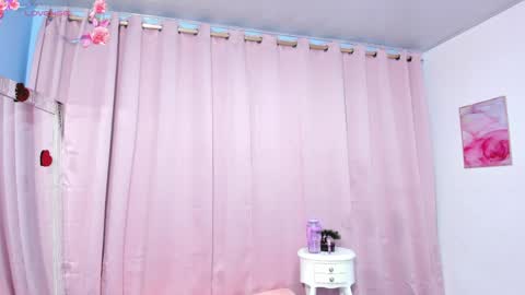 Snapshot of marianrosse chatting on 2, 5, 2026 marianrosse online show from 2, 5, 2026