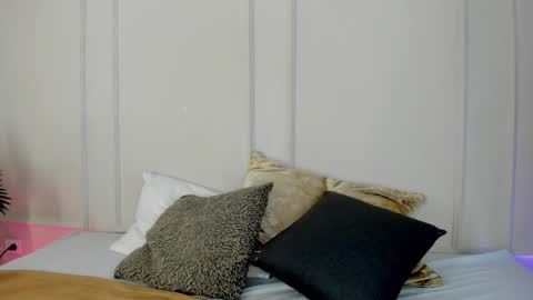 Maria Pettit online show from 11, 1, 2026