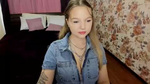 Snapshot of mariarobinsone chatting on 29, 9, 2025 mariarobinsone online show from 29, 9, 2025