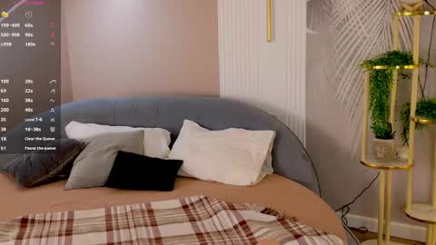 Snapshot of marie_diaze chatting on 9, 5, 2026 Marie LEAVE YOUR WITH ME online show from 9, 5, 2026