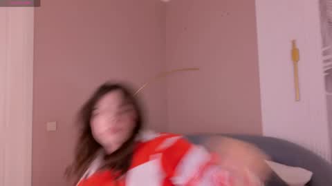 Snapshot of marie_diaze chatting on 18, 5, 2026 Marie LEAVE YOUR WITH ME online show from 18, 5, 2026