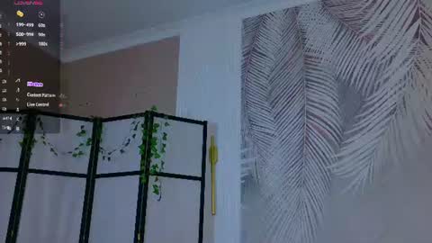 Snapshot of marie_diaze chatting on 18, 6, 2026 Marie LEAVE YOUR WITH ME online show from 18, 6, 2026