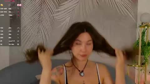 Snapshot of marie_diaze chatting on 18, 6, 2026 Marie LEAVE YOUR WITH ME online show from 18, 6, 2026