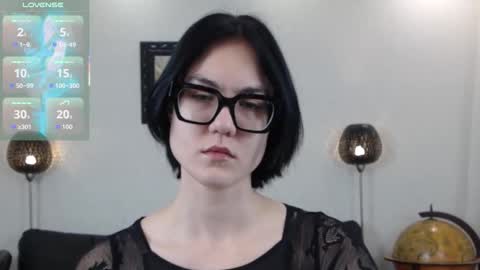 Marie Fitch online show from 15, 11, 2025