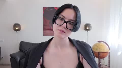 Snapshot of marie_fitch chatting on 25, 6, 2026 Marie Fitch online show from 25, 6, 2026