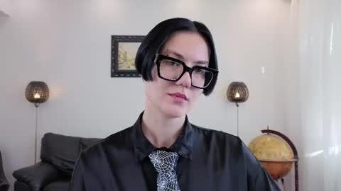 Snapshot of marie_fitch chatting on 2, 7, 2026 Marie Fitch online show from 2, 7, 2026
