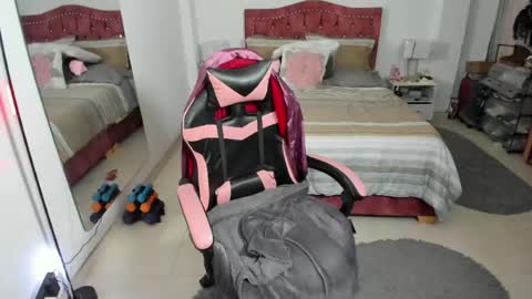 Snapshot of marie_mature chatting on 29, 4, 2026 marie online show from 29, 4, 2026