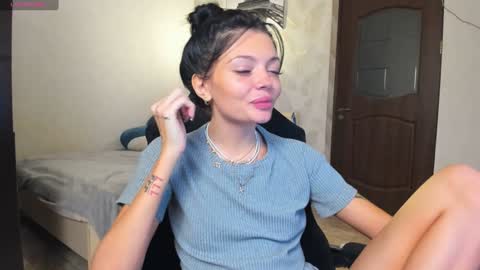 Snapshot of mariella__adams chatting on 18, 1, 2025 Maria  online show from 18, 1, 2025