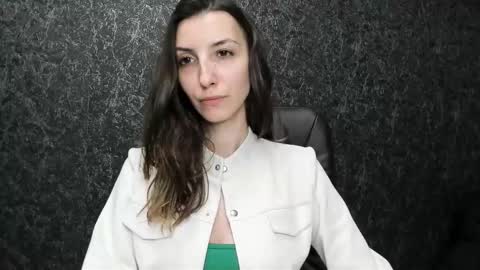 Snapshot of marielleanker chatting on 14, 9, 2025 marielleanker online show from 14, 9, 2025