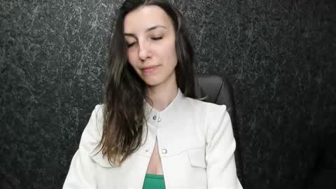 Snapshot of marielleanker chatting on 5, 10, 2025 marielleanker online show from 5, 10, 2025