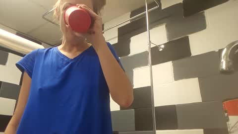 Marie Ann Waters online show from 3, 2, 2025