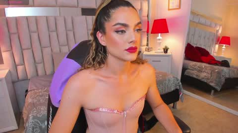 mariiahneedles online show from 6, 2, 2025