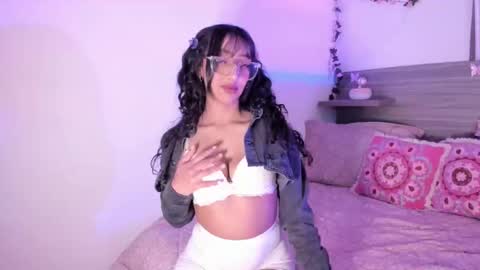 Luna Dulk online show from 7, 1, 2026