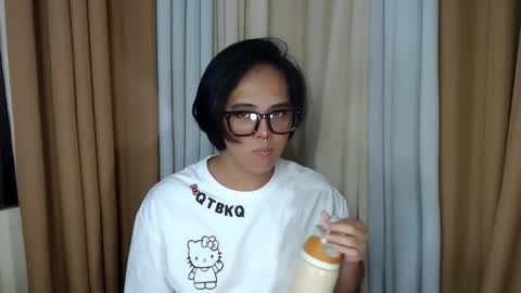 Snapshot of marikosue01 chatting on 5, 11, 2025 marikosue online show from 5, 11, 2025