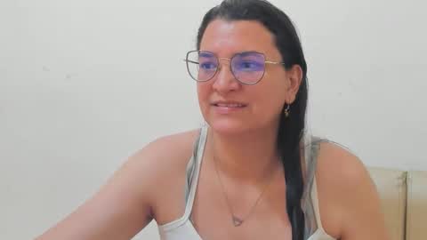 Snapshot of marilyn_garcia chatting on 9, 3, 2026 MARILYN SEXY online show from 9, 3, 2026