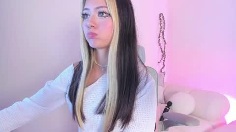 Snapshot of marin_kitoko chatting on 22, 4, 2026 Marin kitoko online show from 22, 4, 2026