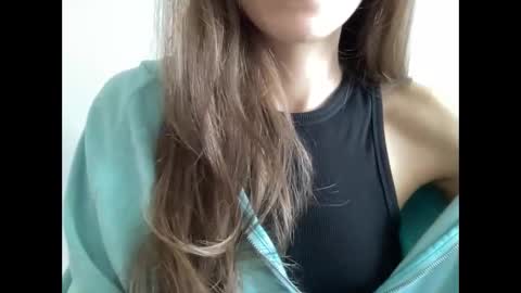 Snapshot of marinalovenow chatting on 7, 3, 2025 Marina online show from 7, 3, 2025