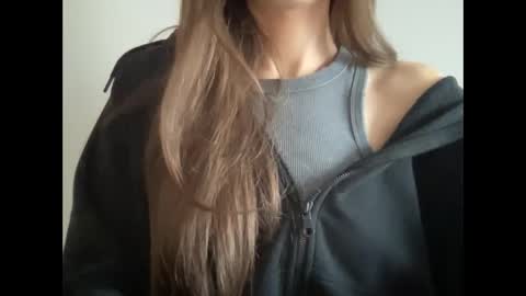 Snapshot of marinalovenow chatting on 10, 3, 2025 Marina online show from 10, 3, 2025