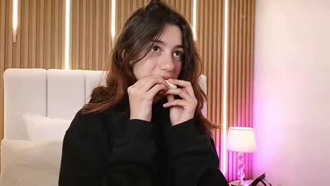 marinette online show from 19, 2, 2026