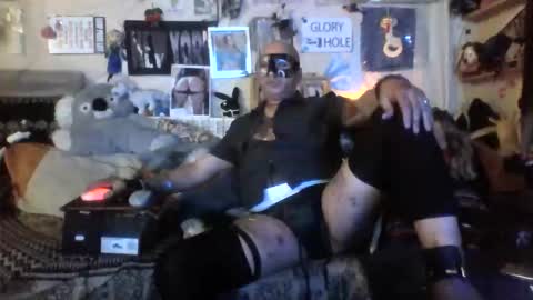 Snapshot of mario_1974 chatting on 19, 4, 2026 Ray online show from 19, 4, 2026