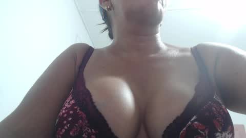 Snapshot of mariska_69 chatting on 25, 5, 2026 mariska_69 online show from 25, 5, 2026