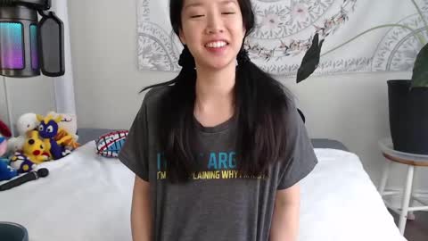 Snapshot of marissapeach chatting on 9, 3, 2025 MarissaPeach online show from 9, 3, 2025