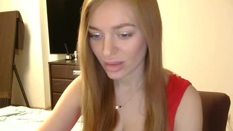 Snapshot of mariwell chatting on 12, 4, 2026 mariwell online show from 12, 4, 2026