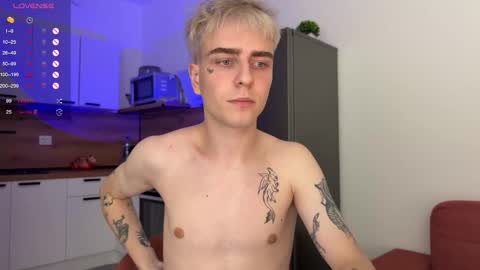 Snapshot of mark_lovrov chatting on 22, 10, 2025 Mark 3 online show from 22, 10, 2025